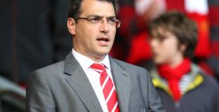 Комоли: Само три клуба ще могат да харчат пари през лятото