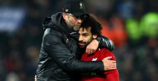   Клоп няма да рискува Салах заради 