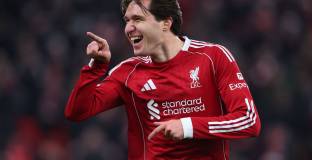 Ливърпул обмисля да продаде нападател 