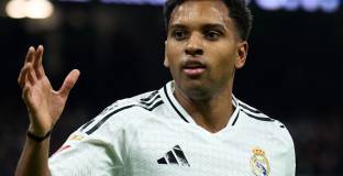 Ливърпул е готов да включи Конате в сделката за размяна на Родриго