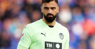 Ливърпул обмисля отново да отдаде Мамардашвили под наем