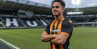 Ливърпул обяви трансфера на Фабио Карвальо в Хъл Сити