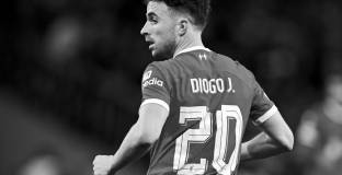 Ливърпул изтегля фланелката с номер 20 в памет на Жота