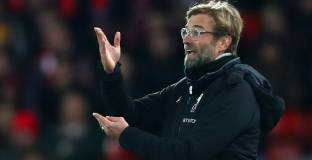 Клоп: Няма да купувам защитници