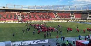 Феновете на Локо София с отворено писмо относно съдийските грешки срещу отбора 