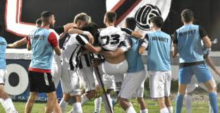 Локо Пловдив не успя да пречупи „соколите“ от Варна