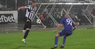 Локо Пловдив и Етър поделиха по точка