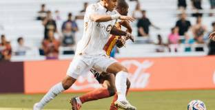 Лос Анджелис отстъпи на Есперанс 