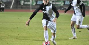 Локо Пловдив обяви четири контроли по време на подготовката си