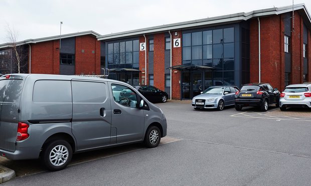 Професионалната лига започна разследване срещу Лестър 