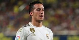 Байерн Мюнхен преговаря за трансфера на Васкес