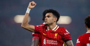 Диас: Винаги съм мечтал да спечеля титла с Ливърпул