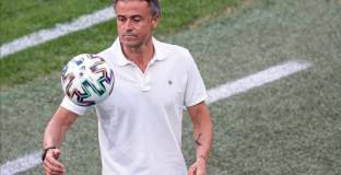 Енрике: Искам феновете на ПСЖ да се гордеят с отбора си