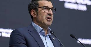 Фиго: Реал Мадрид ще се опита да спечели Ла Лига