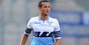 Барса отново се интересува от Фелипе