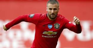 Ман Юнайтед започва преговори с Шоу през следващата седмица