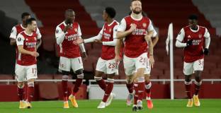 Арсенал с лесна победа в Лига Европа