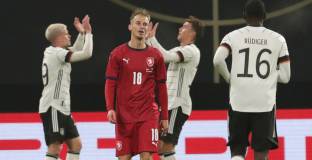 Италия и Германия с победи в контроли