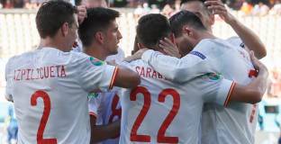 Испания се развилня срещу Словакия (видео)