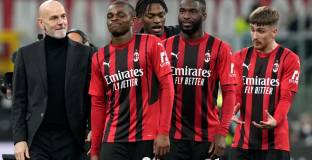 Милан размаза Лацио и отива на полуфиналите