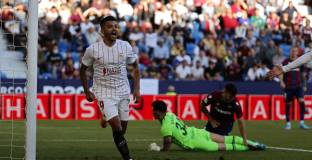 Севиля с трудна победа над Леванте