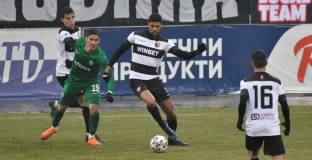 Избягал от Локо Пловдив работи като куриер в Германия