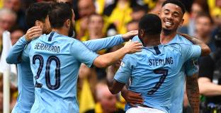 ФА Къп и исторически требъл на Манчестър Сити