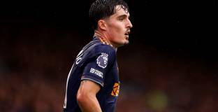 Ман Сити следи защитник на Нюкасъл