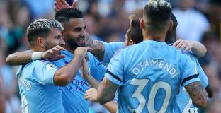 Рекорден Сити вкара осем на Уотфорд