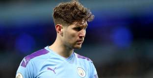 Дистен: Гуардиола не може да научи Стоунс да се защитава