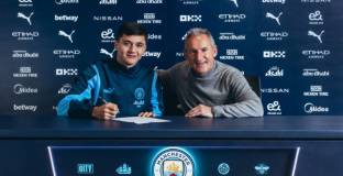 Ман Сити обяви трансфера на Хусанов