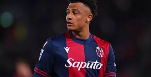 Ман Юнайтед и Юве следят халф на Болоня