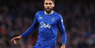 Ман Юнайтед може да привлече бивш английски национал 