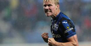  Ман Юнайтед готви нова оферта за Хьойлунд