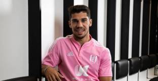  Фулъм подписа със Соломон