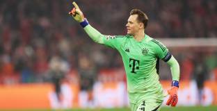 Нойер е аут за неопределено време 