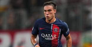 Ман Юнайтед продължава преговорите за Угарте