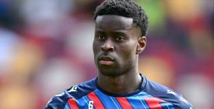 Нюкасъл и Кристъл Палас са на 5 млн. от сделка за Гуехи