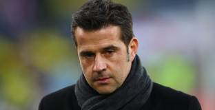 Евертън няма да уволнява Маро Силва до дербито с Ливърпул