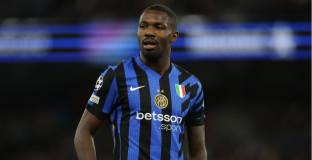 Травма извади Тюрам от състава на Франция