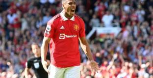 Марсиал не иска да напусна Ман Юнайтед