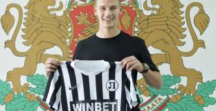 Локо Пловдив продаде защитник