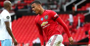 Юнайтед изпревари Лестър само с точка преди последния кръг