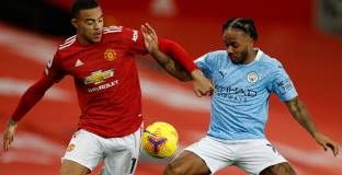 Без голове в дербито на Манчестър (видео)