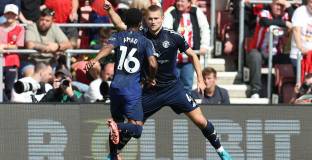 Тен Хаг коментира представянето на Де Лигт