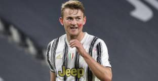 Де Лигт иска в Барселона 