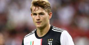   Де Лигт иска в Челси