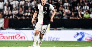 В Барселона смятат, че Де Лигт съжалява за трансфера си в Юве 