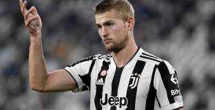  Източник: Де Лигт е играч на Байерн Мюнхен 