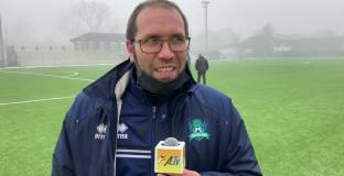 В Италия треньор се преоблече като свещеник, за да ръководи отбора